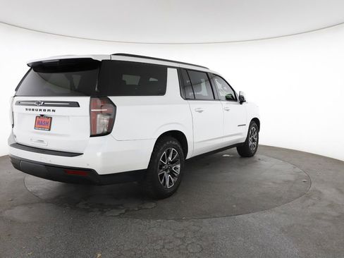 Certified 2024 Chevrolet Suburban Z71 w/ Z71 Off-Road Package AWD/4WD image 12