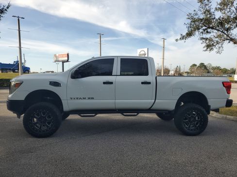 Used 2019 Nissan Titan S w/ S Utility Package image 8