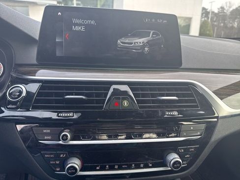 Used 2018 BMW 530i image 10