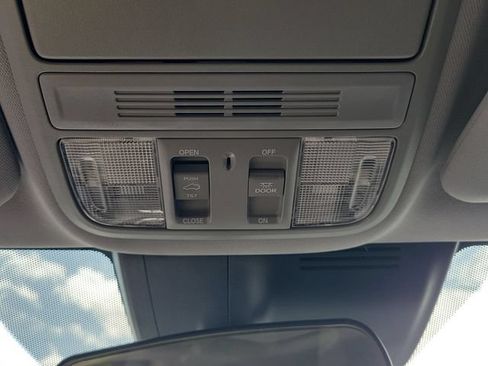 Used 2019 Honda CR-V EX image 25
