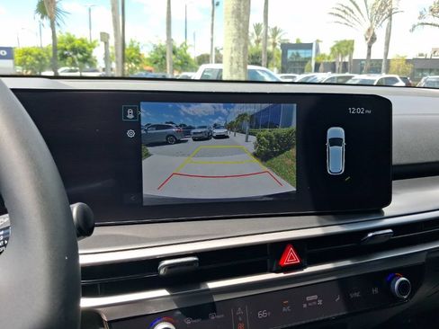 Used 2024 Kia Sorento S w/ Panoramic Sunroof Package FWD image 23