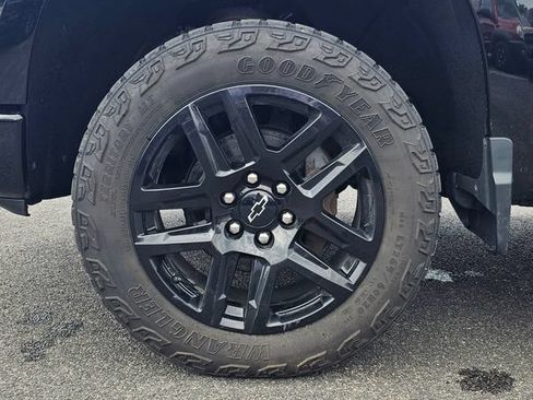 Certified 2024 Chevrolet Silverado 1500 LT Trail Boss w/ LT Trail Boss Premium Package AWD/4WD image 15