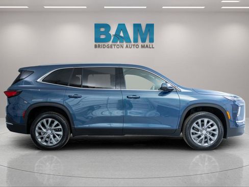Certified 2026 Buick Enclave Preferred FWD image 8