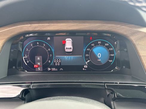 New 2026 Volkswagen Atlas SE FWD image 18