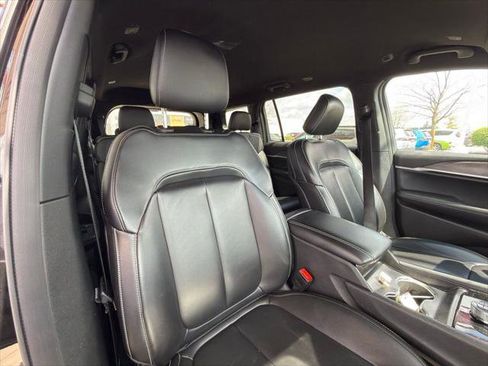 Certified 2024 Jeep Grand Cherokee L Limited AWD/4WD image 40