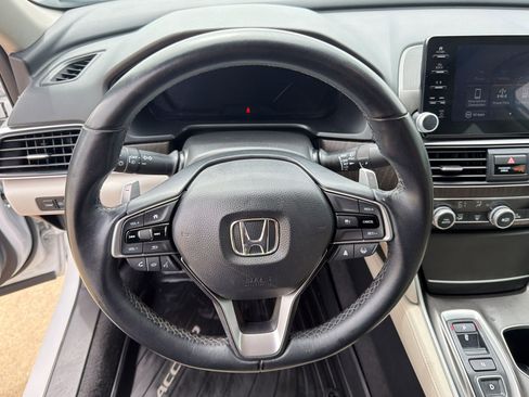 Used 2022 Honda Accord EX-L image 16