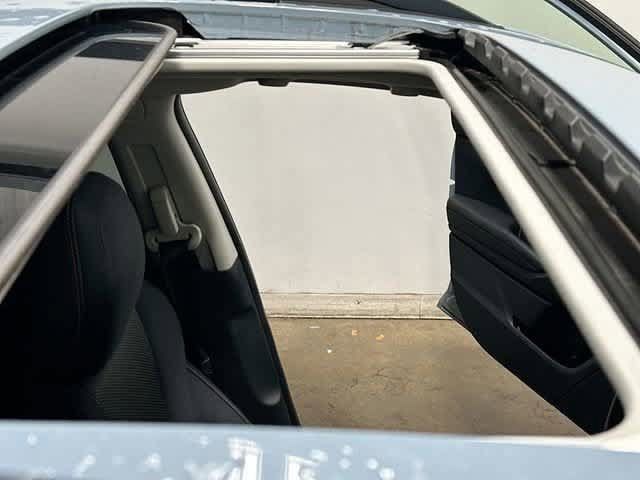 Used 2021 Subaru Crosstrek 2.0i Premium w/ Moonroof Package AWD/4WD image 6