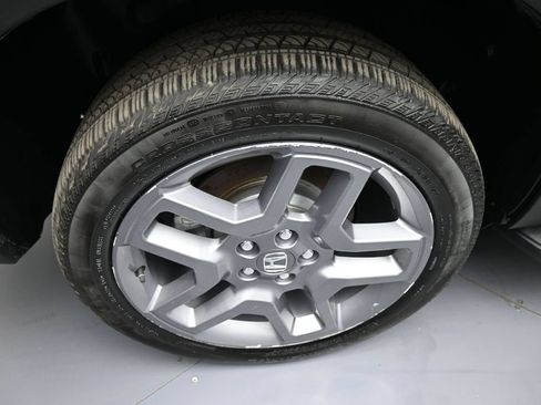 Used 2023 Honda Passport EX-L image 12