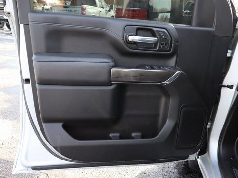 Used 2021 Chevrolet Silverado 2500 LTZ image 21