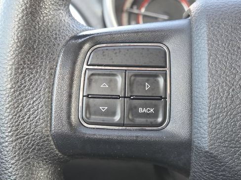 Used 2019 Dodge Journey SE w/ Blacktop Package FWD image 10