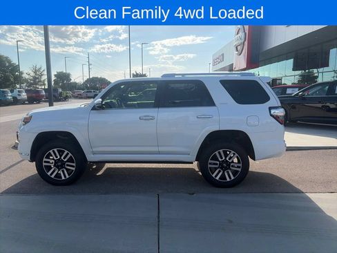 Used 2018 Toyota 4Runner Limited AWD/4WD image 8