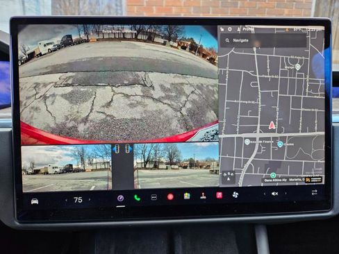 Used 2022 Tesla Model X image 37