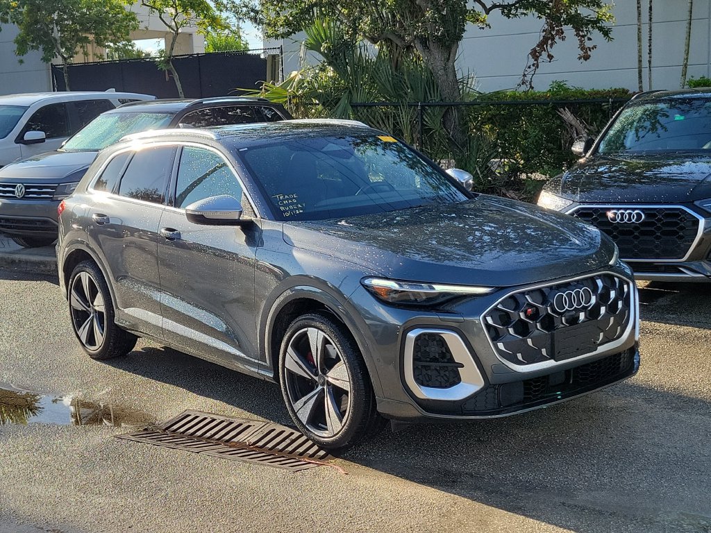 Certified 2025 Audi SQ5 Prestige w/ Prestige Package AWD/4WD image 1