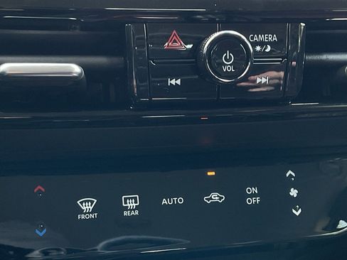 New 2026 Nissan Kicks SR FWD image 32