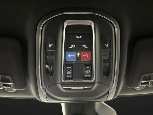 Used 2024 Jeep Grand Cherokee Laredo X w/ Luxury Tech Group I image 26