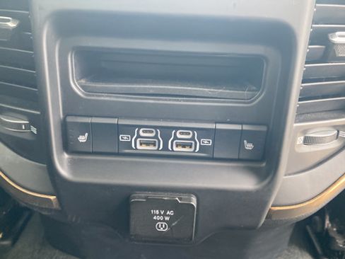 Used 2022 RAM 1500 Limited w/ Body Color Bumper Group AWD/4WD image 25