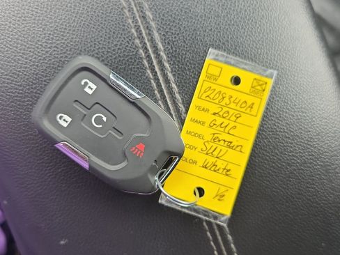 Used 2019 GMC Terrain SLT image 21