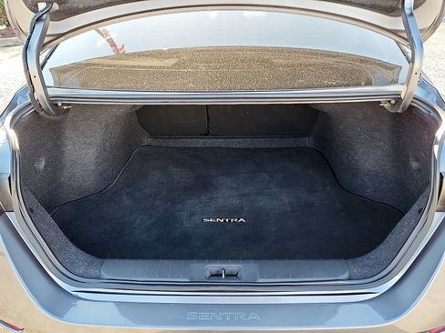 Used 2021 Nissan Sentra SR image 27