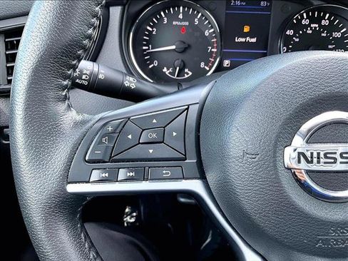 Used 2019 Nissan Rogue SL w/ Premium Package FWD image 20
