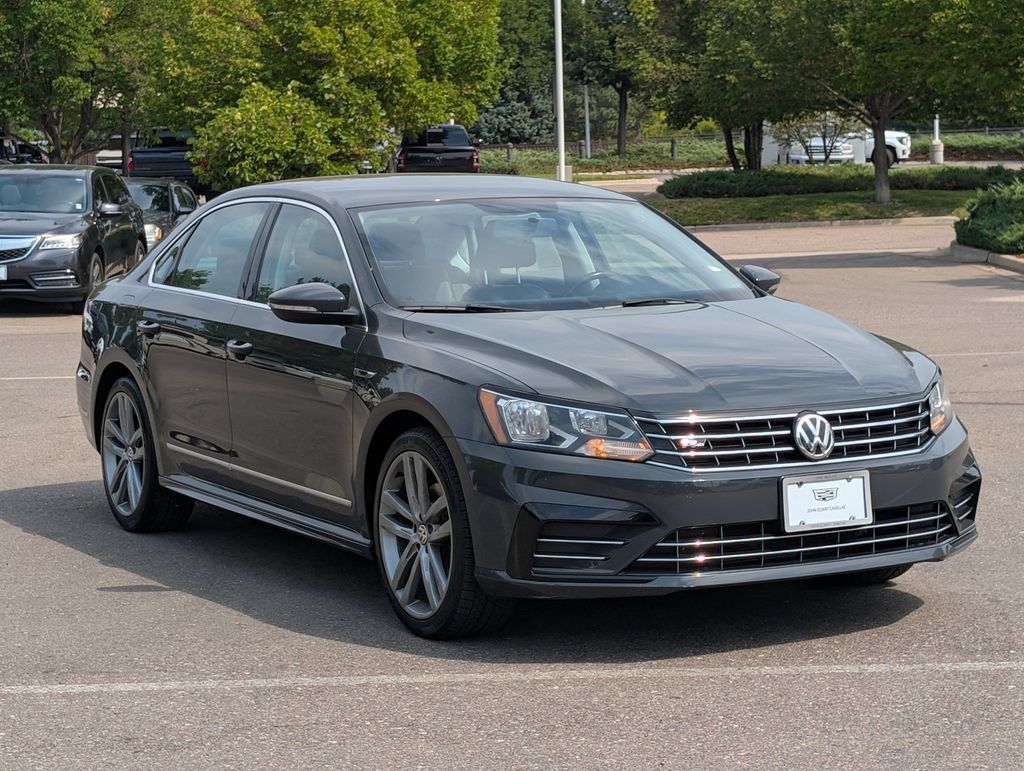 Used 2017 Volkswagen Passat 1.8T R-Line FWD image 8