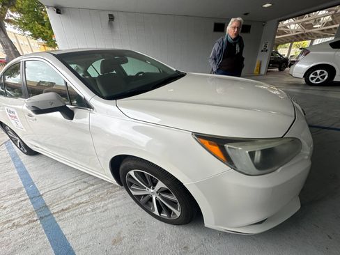 Used 2015 Subaru Legacy 2.5i Limited AWD/4WD image 4