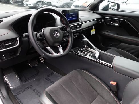 Certified 2025 Acura ADX A-Spec image 10
