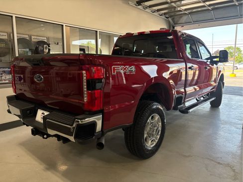 Used 2025 Ford F350 XLT w/ 360-Degree Camera Package AWD/4WD image 7