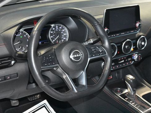 Used 2025 Nissan Sentra SR w/ SR Premium Package FWD image 2