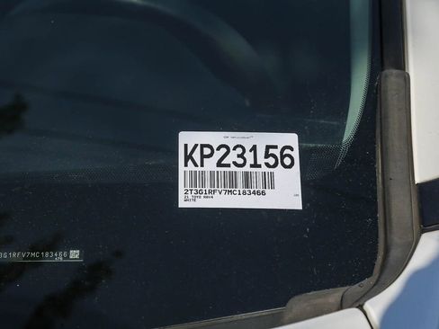 Used 2021 Toyota RAV4 LE image 26