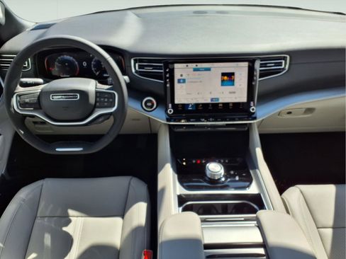 New 2026 Jeep Grand Wagoneer 2WD image 8