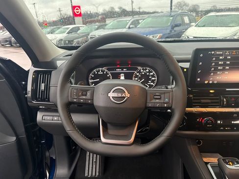 New 2026 Nissan Pathfinder SV AWD/4WD image 15
