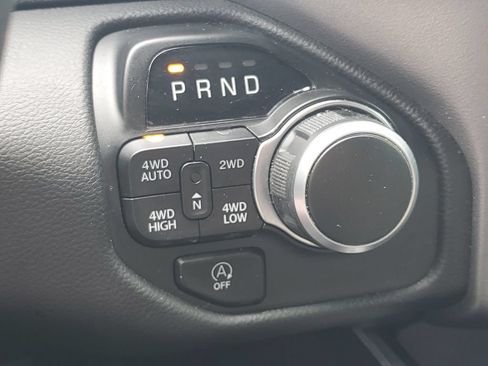 Used 2023 RAM 1500 Big Horn AWD/4WD image 30