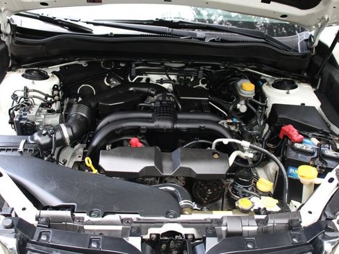 Used 2018 Subaru Forester 2.5i Touring AWD/4WD image 19