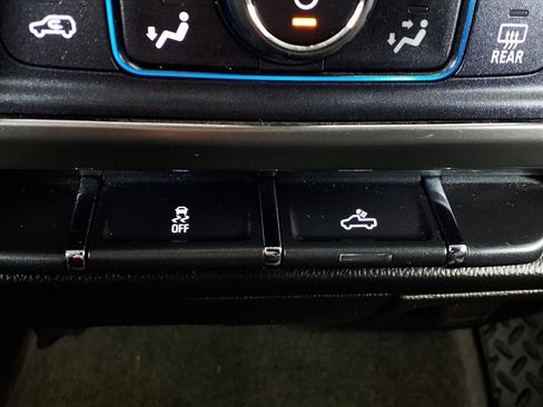 Used 2017 Chevrolet Silverado 1500 LT w/ Texas Edition image 21