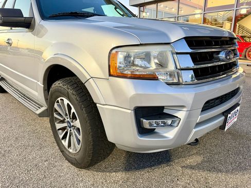 Used 2015 Ford Expedition EL XLT AWD/4WD image 11