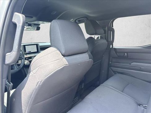 Certified 2026 Toyota Tacoma SR5 AWD/4WD image 23