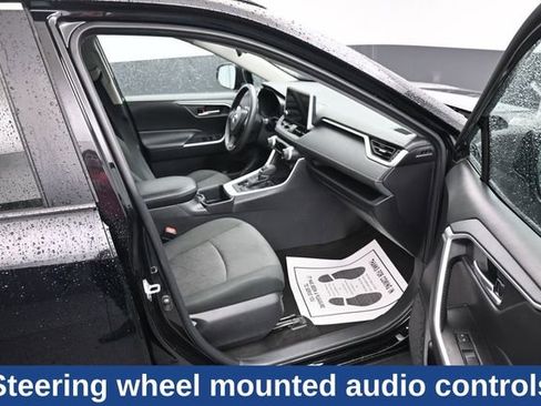 Used 2023 Toyota RAV4 XLE AWD/4WD image 14