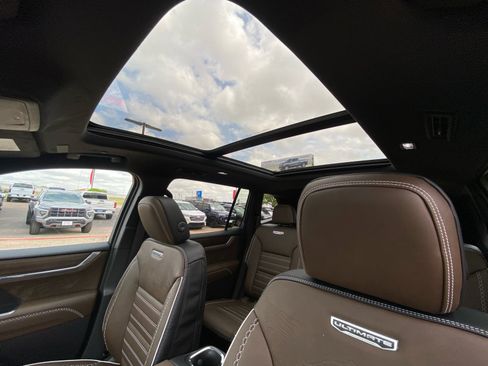 New 2026 GMC Acadia Denali Ultimate AWD/4WD image 19