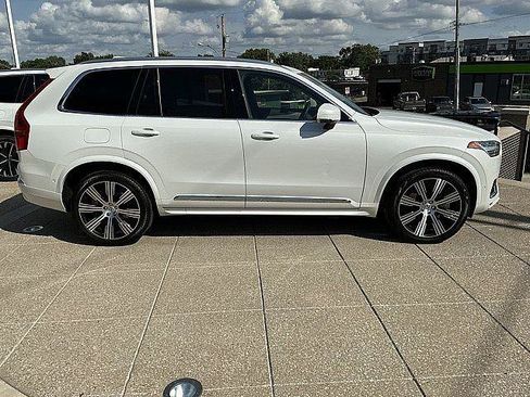 Certified 2024 Volvo XC90 T8 Ultimate w/ Protection Package Premier AWD/4WD image 7