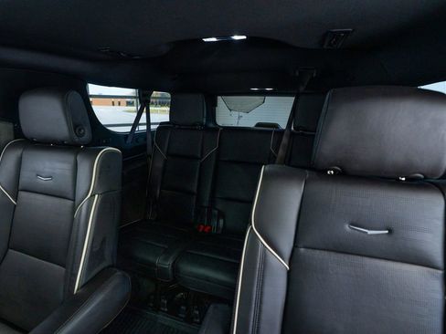 Used 2025 Cadillac Escalade ESV Sport w/ LPO, ONYX Package AWD/4WD image 55