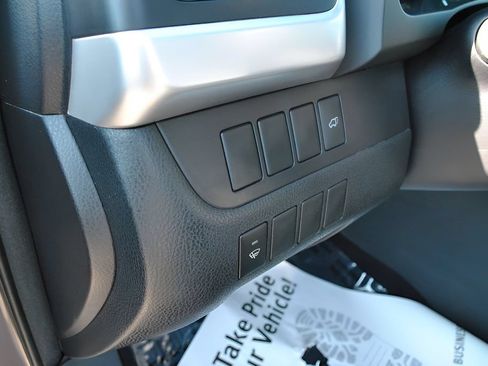 Used 2015 Toyota Highlander XLE AWD/4WD image 15