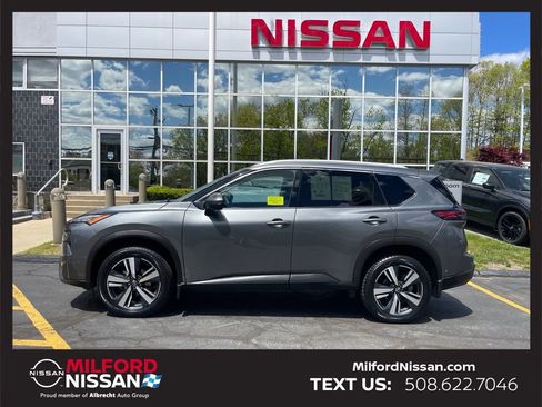 Certified 2024 Nissan Rogue SL w/ SL Premium Package AWD/4WD image 2