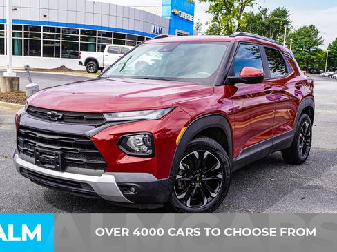 Used 2021 Chevrolet TrailBlazer LT w/ Convenience Package image 3