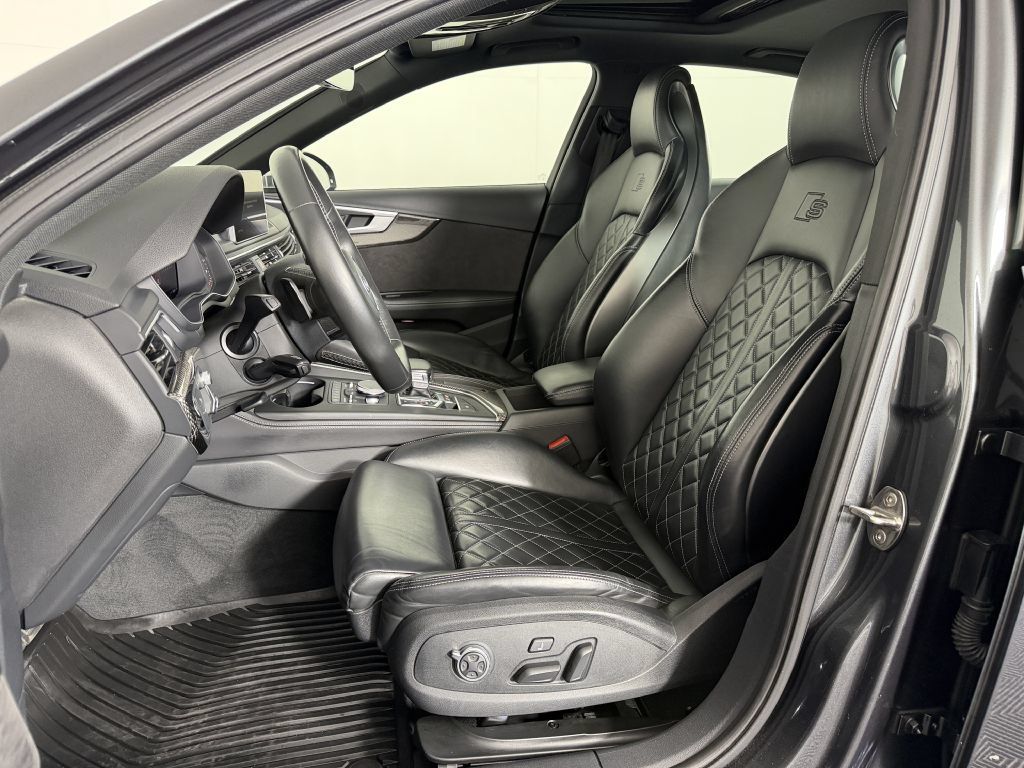 Used 2018 Audi S4 Prestige w/ Prestige Package AWD/4WD image 18