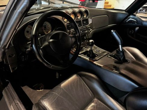 Used 2002 Dodge Viper RT/10 RWD image 11