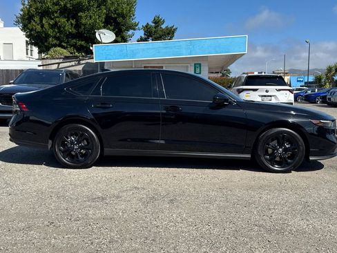 Certified 2025 Honda Accord SE image 3