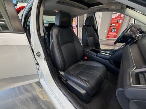 Used 2018 Honda Civic EX-L image 4