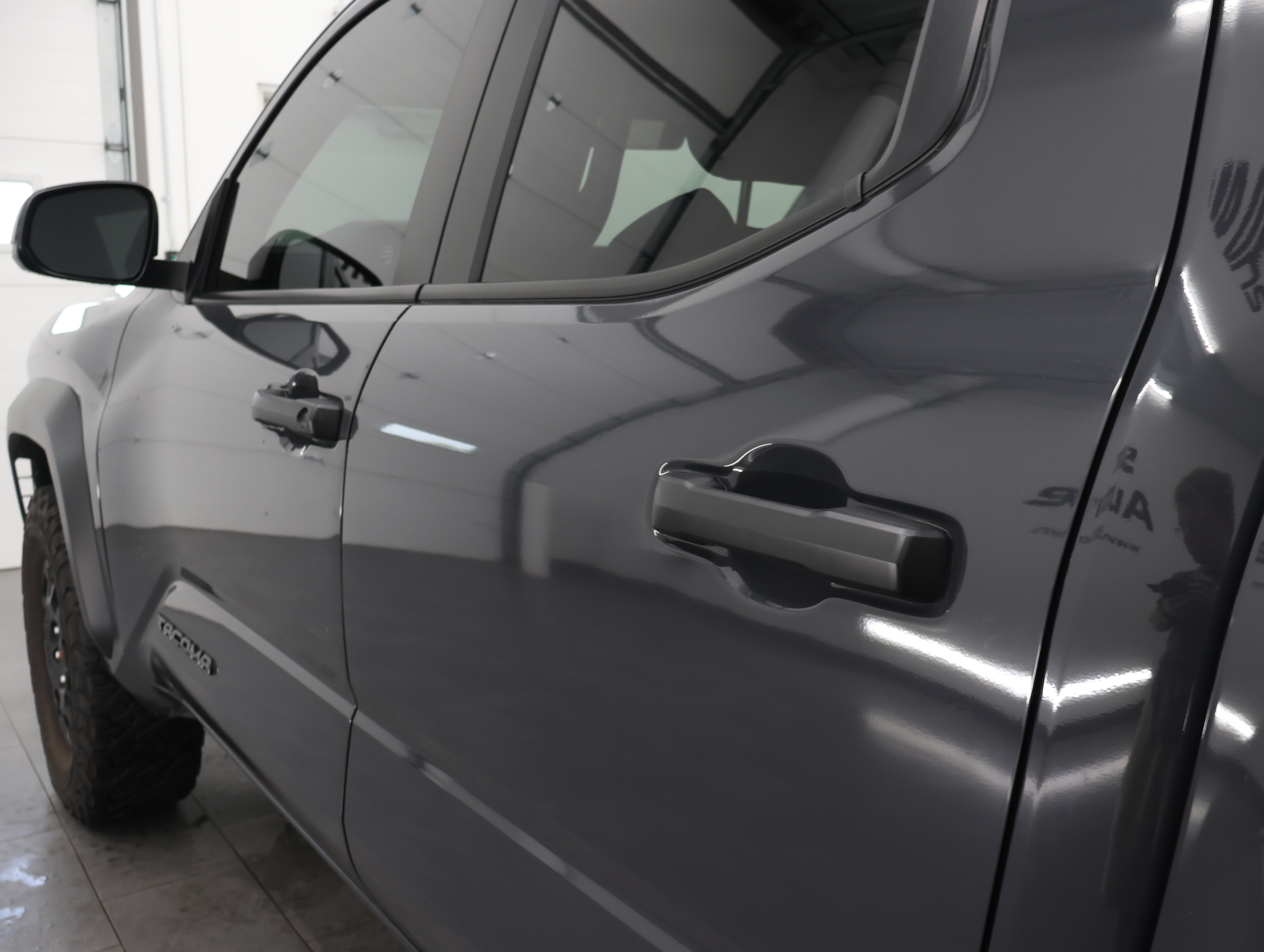 Used 2025 Toyota Tacoma TRD Off-Road AWD/4WD image 29