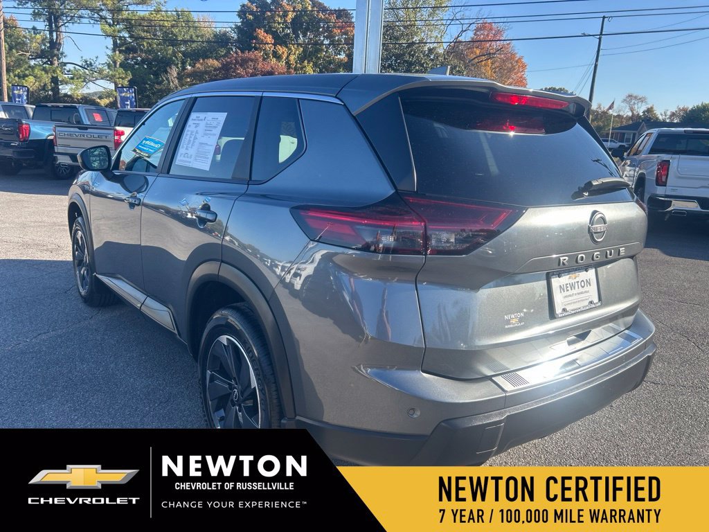 Used 2025 Nissan Rogue SV FWD image 38