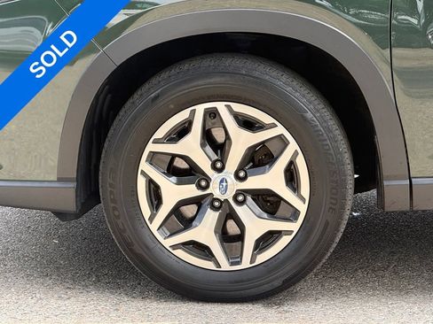 Used 2023 Subaru Forester Premium AWD/4WD image 6